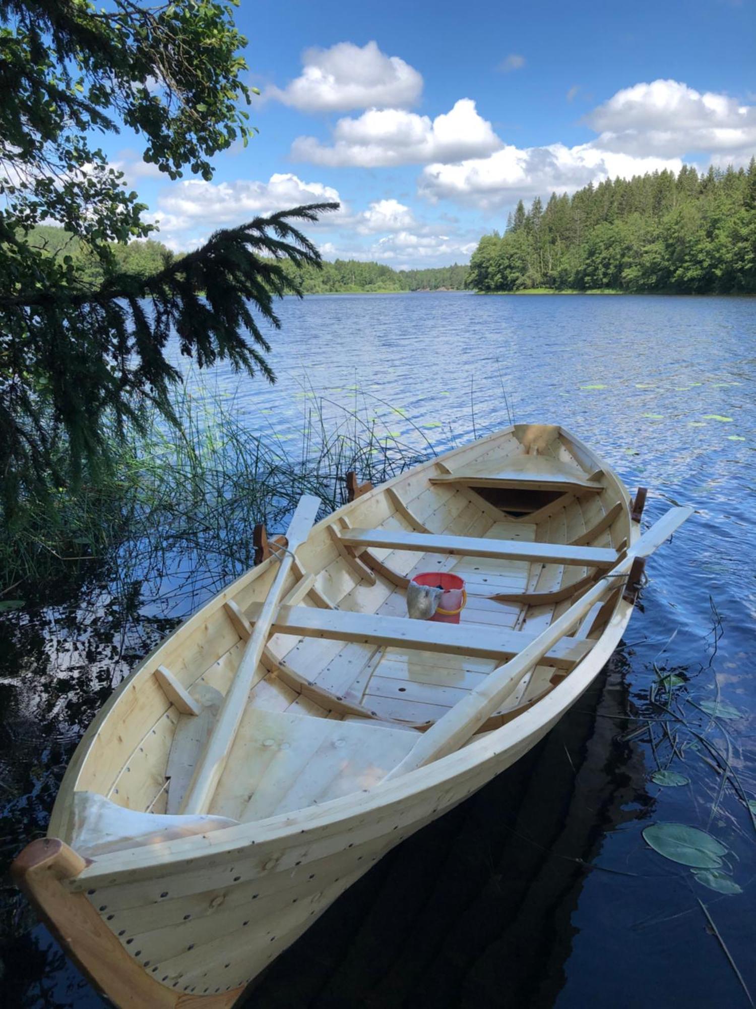 Tretopphytter Pa Grensen - Elghytta Med Robat Og Gjeddefiske Halden Bagian luar foto